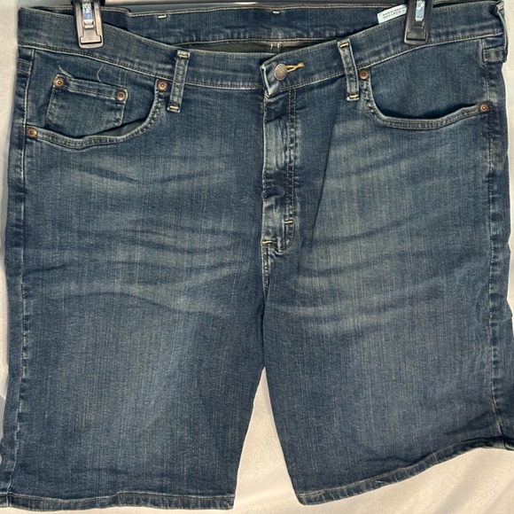 Wrangler Other - Wrangler jean shorts size 38